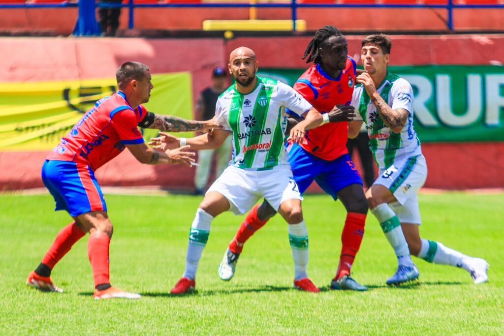 Antigua GFC y Municipal abren el primer capítulo de la gran final